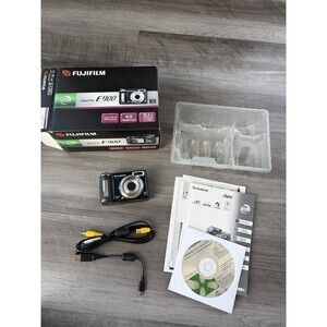 FUJIFILM Finepix E900 9.0MP Black Digital Camera